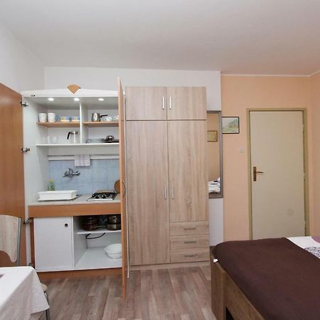 Apartments And Room Eva Ρόβινι Εξωτερικό φωτογραφία