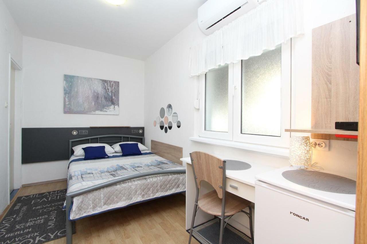 Apartments And Room Eva Ρόβινι Εξωτερικό φωτογραφία