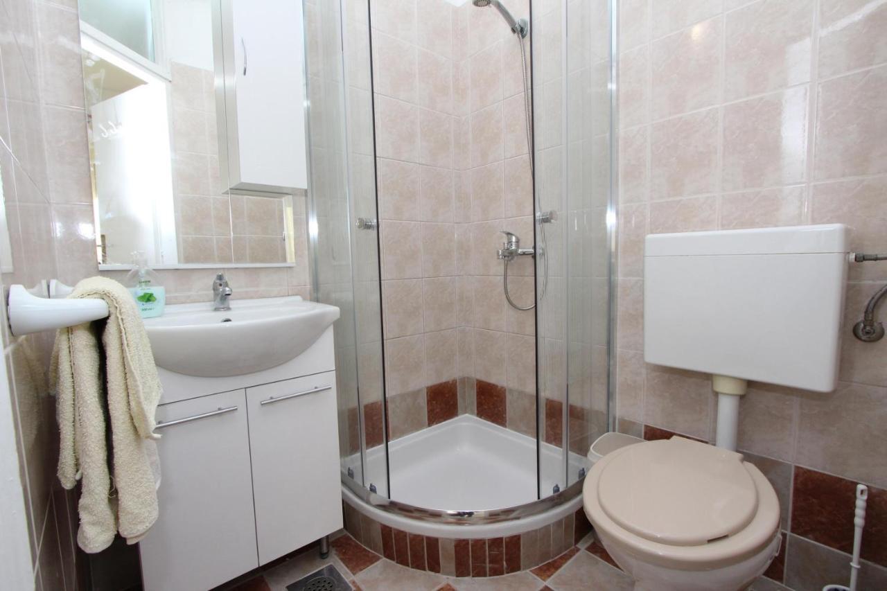 Apartments And Room Eva Ρόβινι Εξωτερικό φωτογραφία
