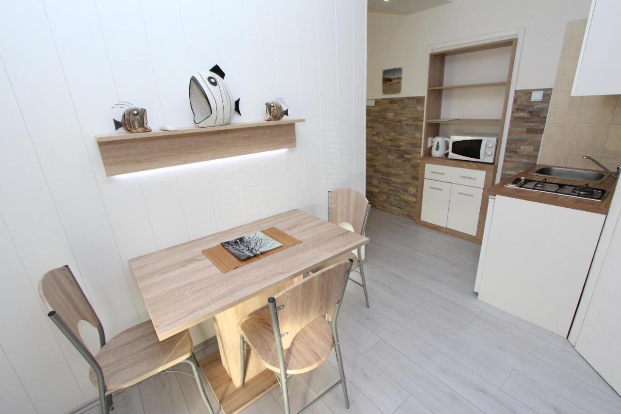 Apartments And Room Eva Ρόβινι Εξωτερικό φωτογραφία
